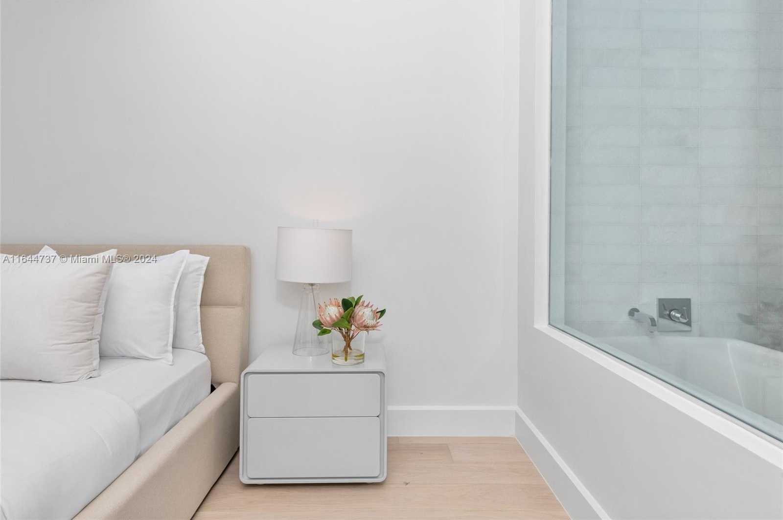 Small Image of 700 NE 26th Terrace, Miami, FL 33137, USA Number 47