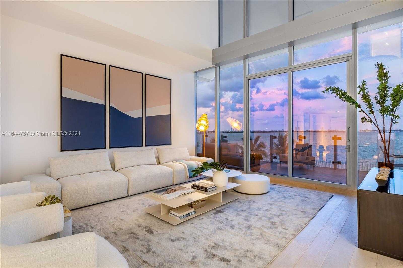 Small Image of 700 NE 26th Terrace, Miami, FL 33137, USA Number 67