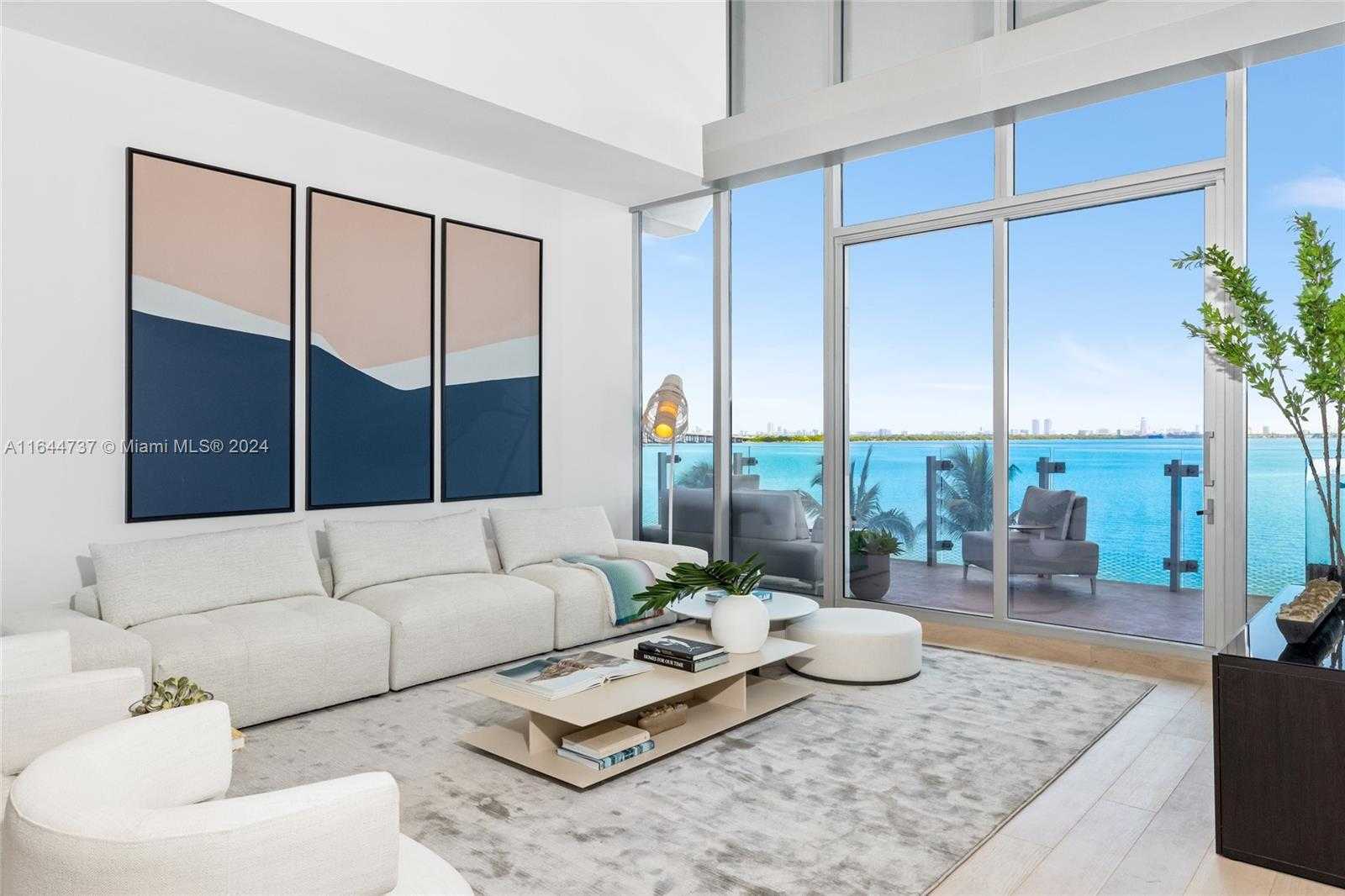 Small Image of 700 NE 26th Terrace, Miami, FL 33137, USA Number 8