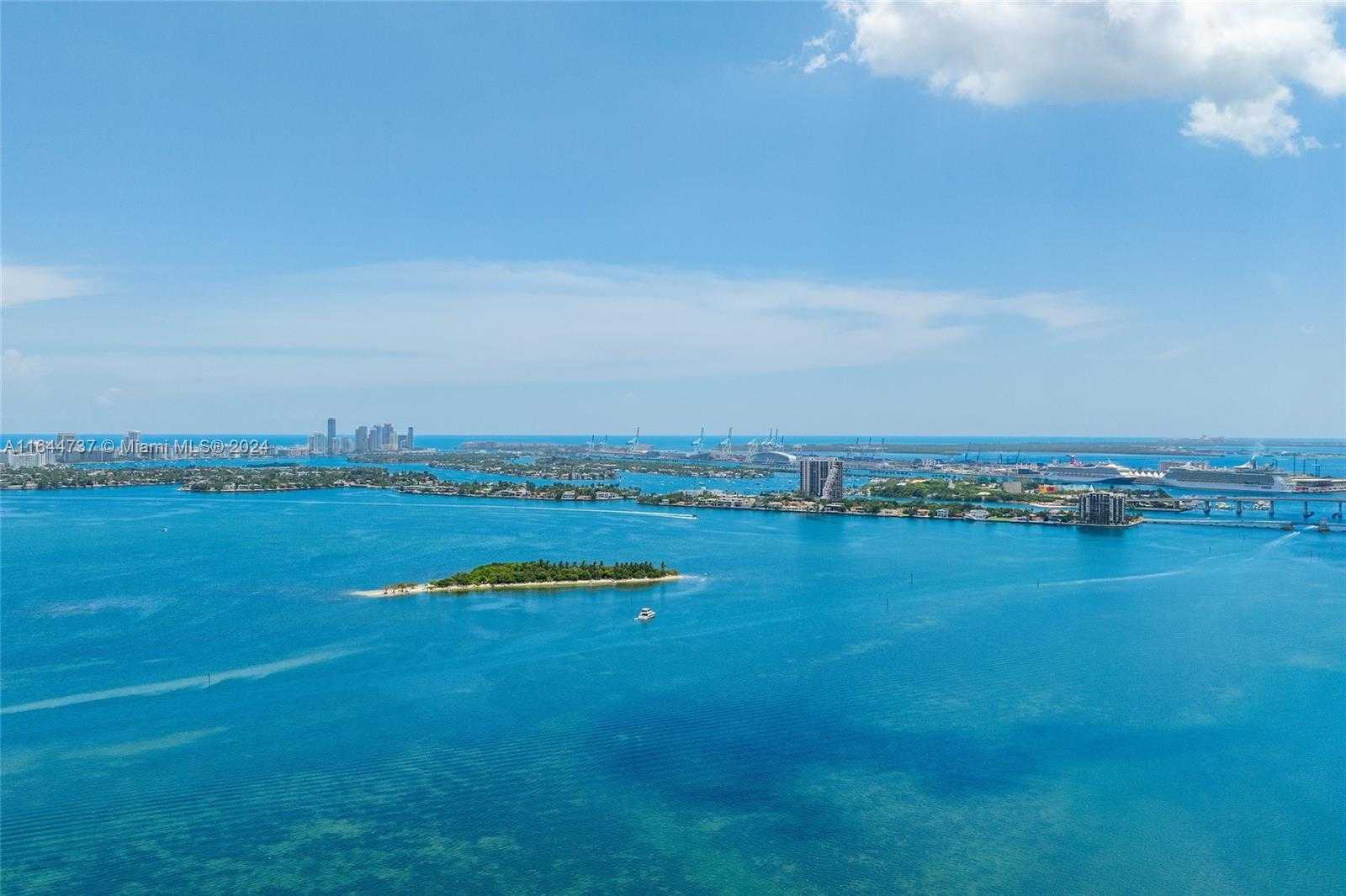 Small Image of 700 NE 26th Terrace, Miami, FL 33137, USA Number 81