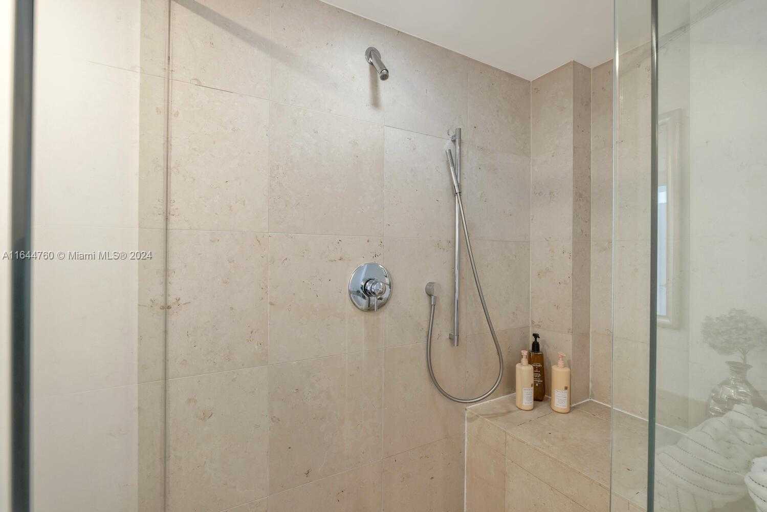Small Image of 485 BRICKELL AVE #4104, Miami Number 24