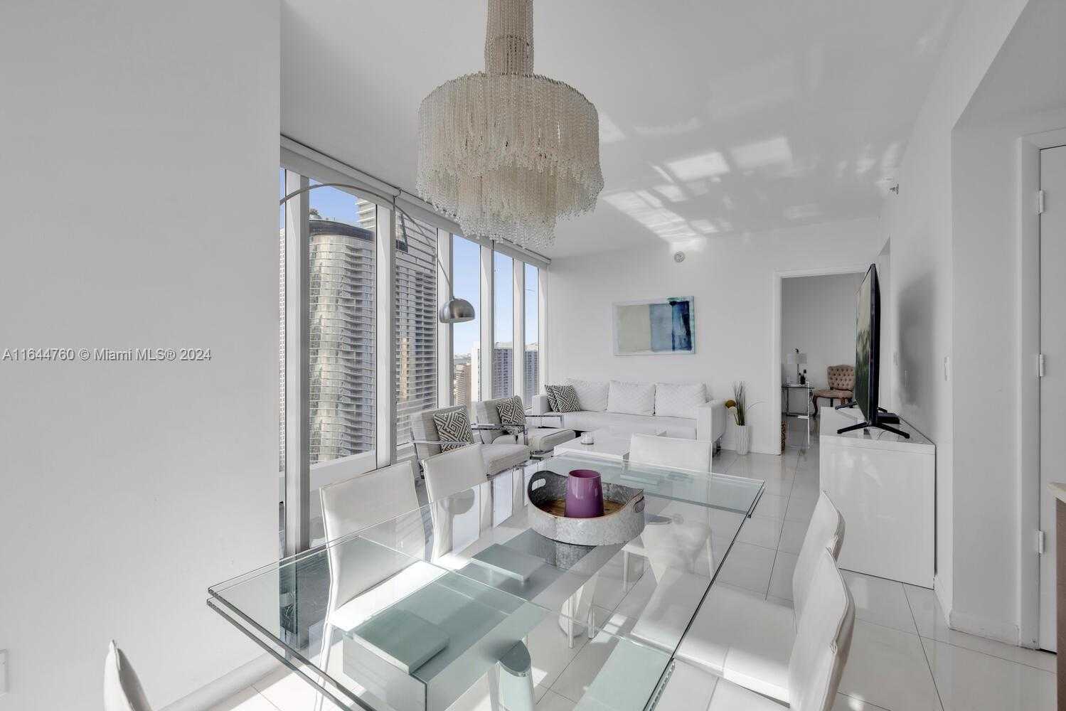 Small Image of 485 BRICKELL AVE #4104, Miami Number 3
