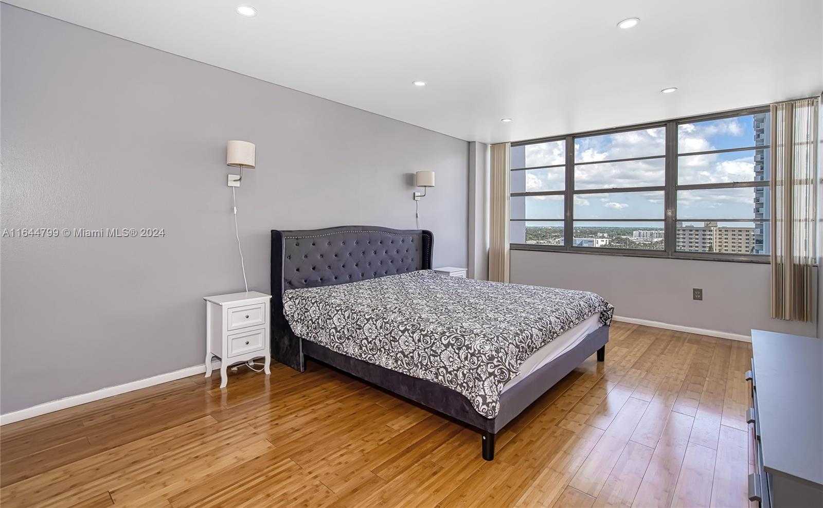 Small Image of 18021 BISCAYNE BLVD #1604, Aventura Number 19