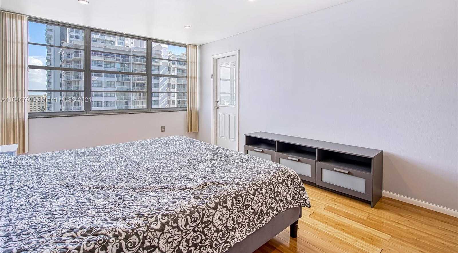 Small Image of 18021 BISCAYNE BLVD #1604, Aventura Number 20