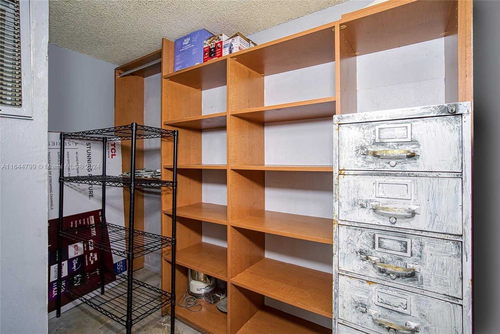 Small Image of 18021 BISCAYNE BLVD #1604, Aventura Number 29