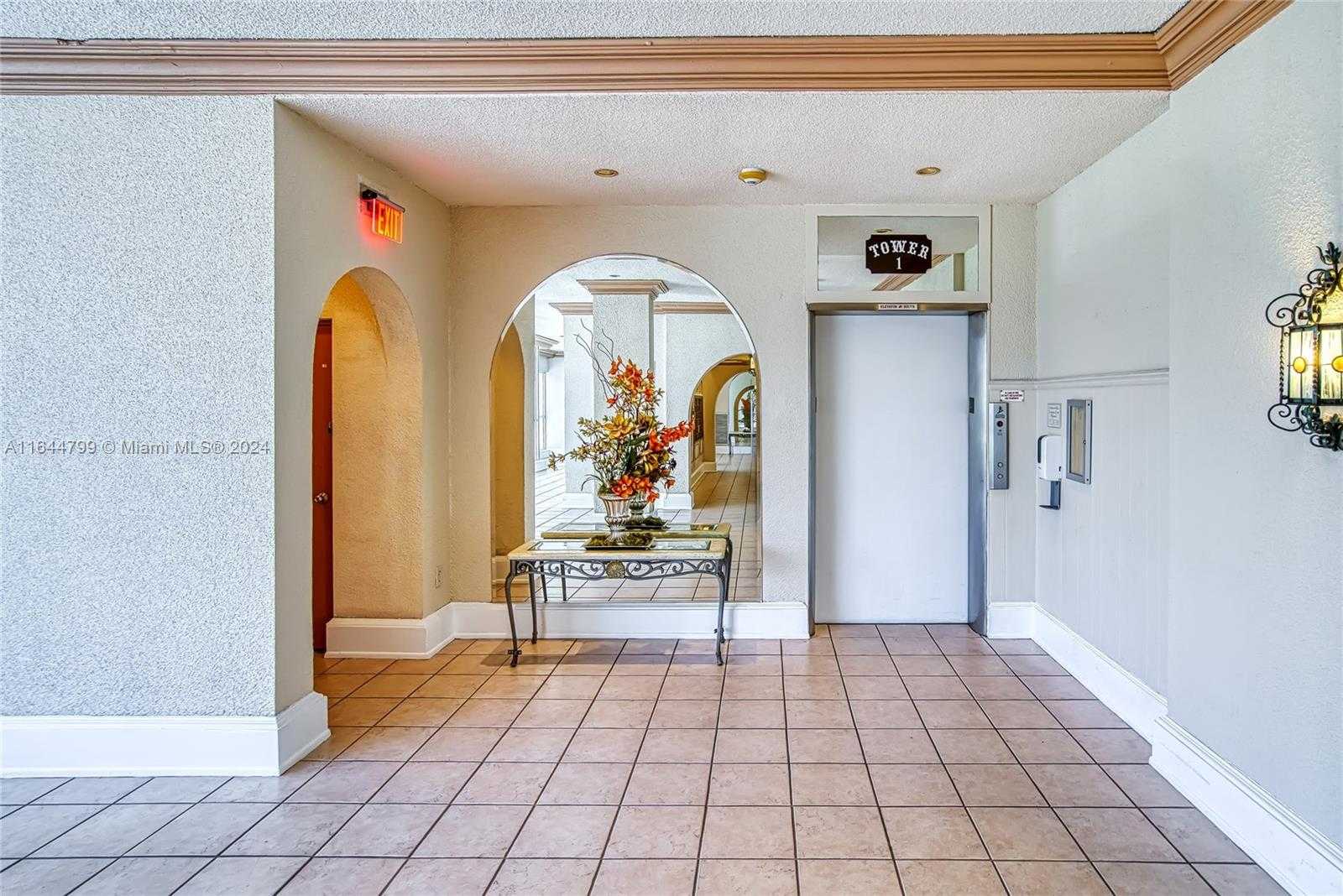 Small Image of 18021 BISCAYNE BLVD #1604, Aventura Number 43