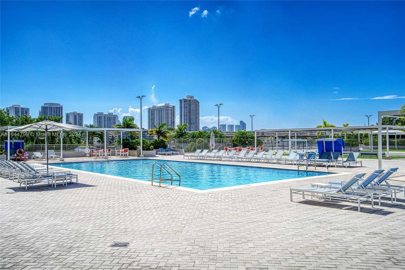 Small Image of 18021 BISCAYNE BLVD #1604, Aventura Number 46