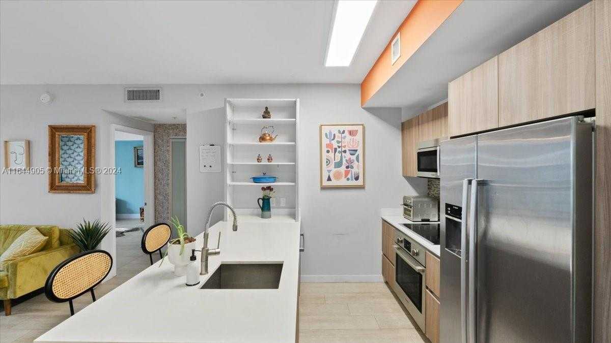 Small Image of 201 SOUTH WEST 17TH RD #602, Miami Number 37