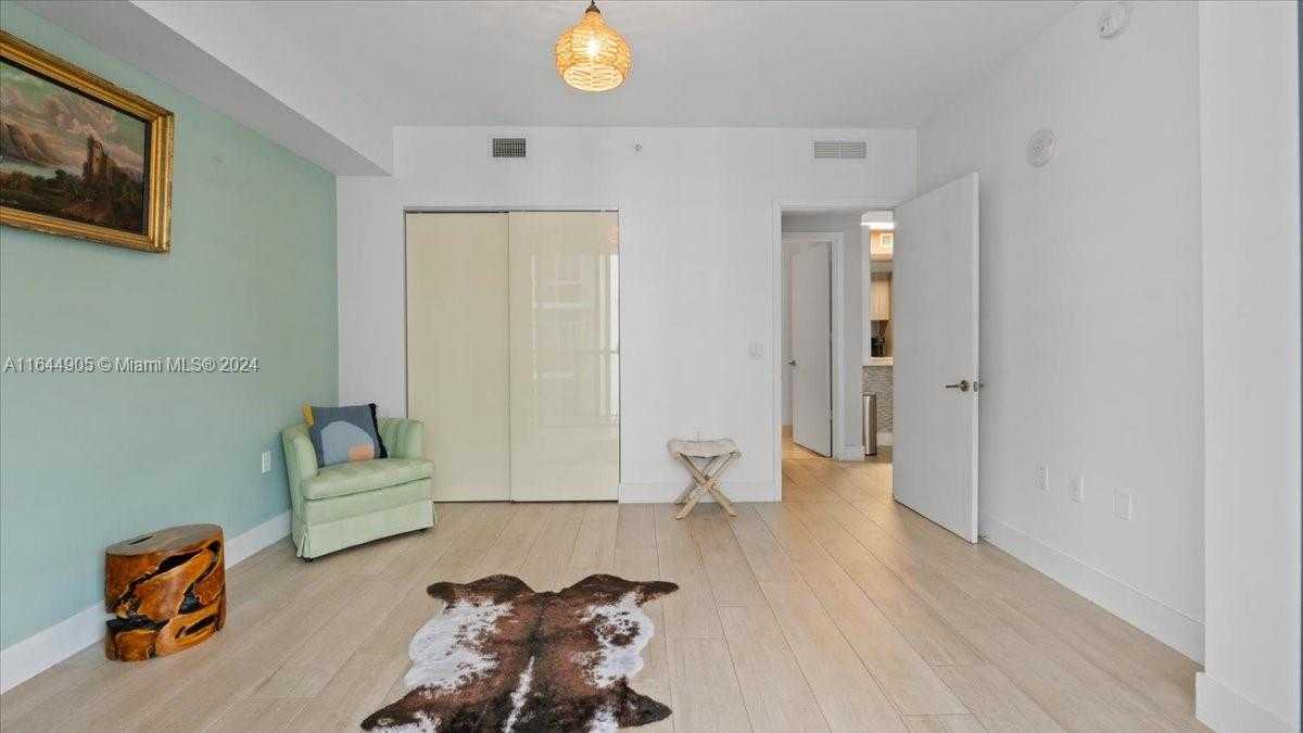 Small Image of 201 SOUTH WEST 17TH RD #602, Miami Number 43