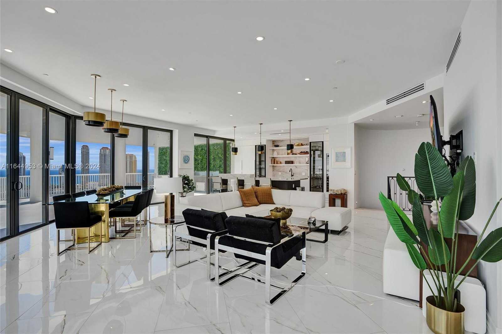 Small Image of 3000 ISLAND BLVD #PH-4, Aventura Number 2