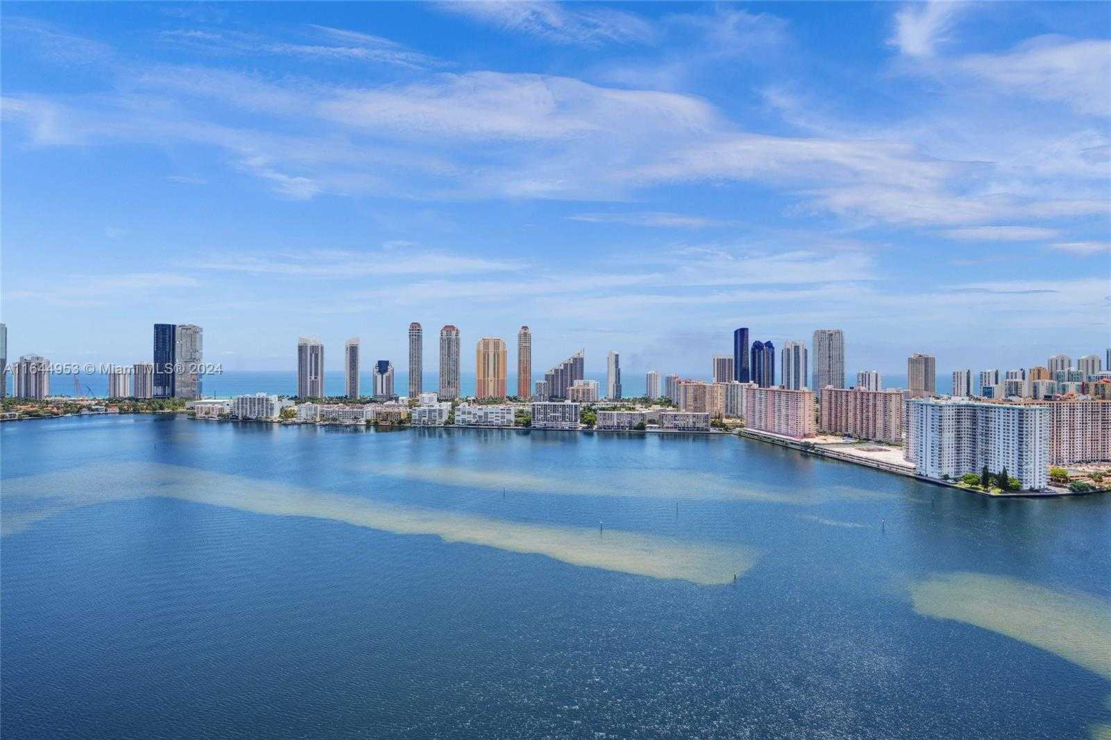 Small Image of 3000 ISLAND BLVD #PH-4, Aventura Number 26