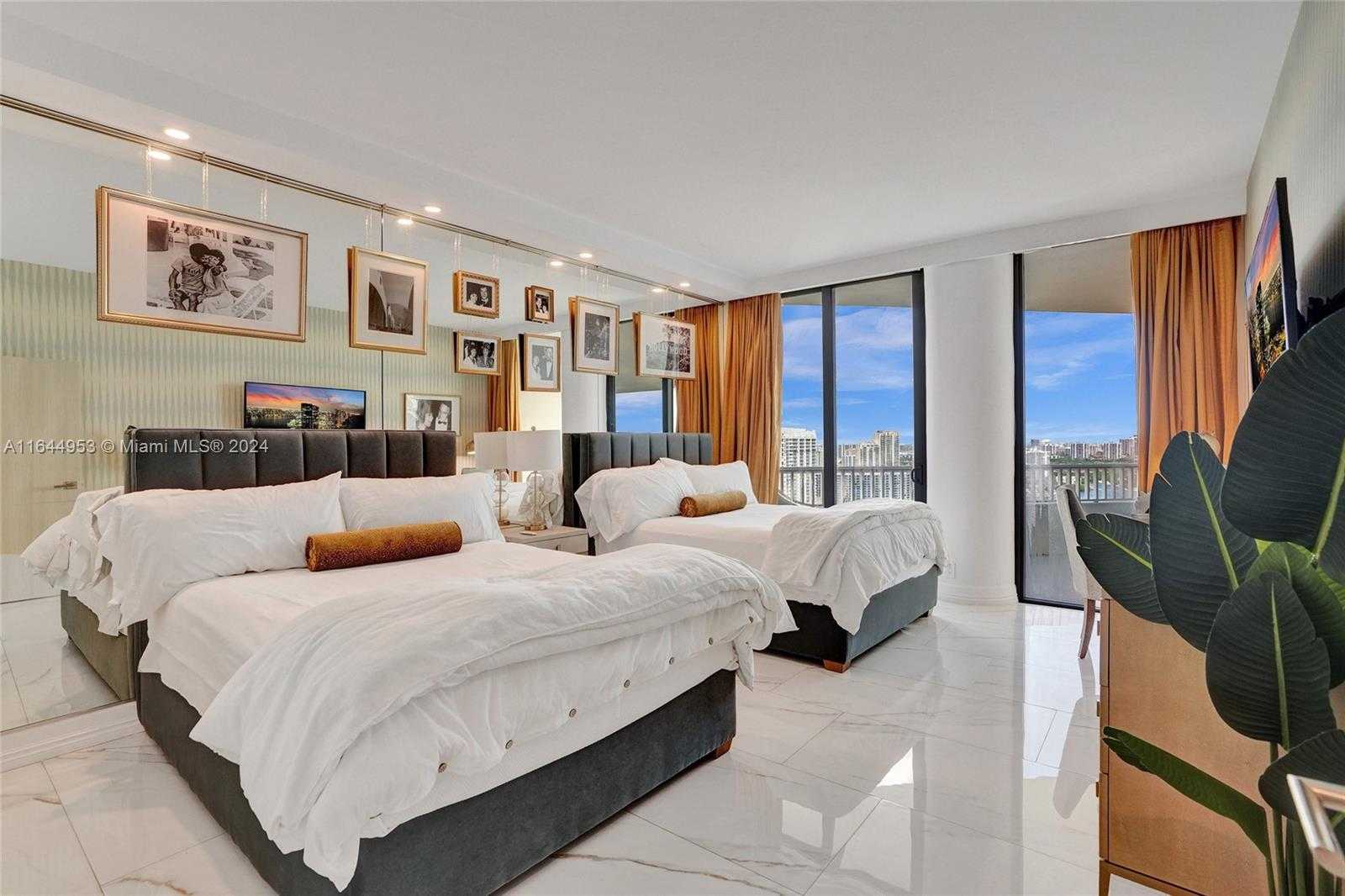 Small Image of 3000 ISLAND BLVD #PH-4, Aventura Number 35
