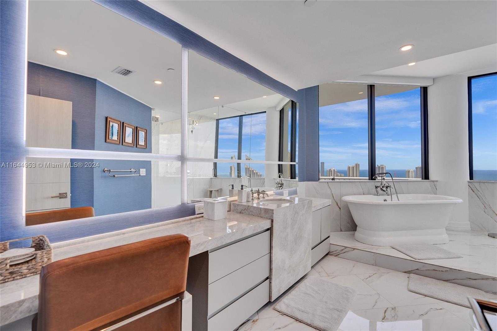 Small Image of 3000 ISLAND BLVD #PH-4, Aventura Number 51