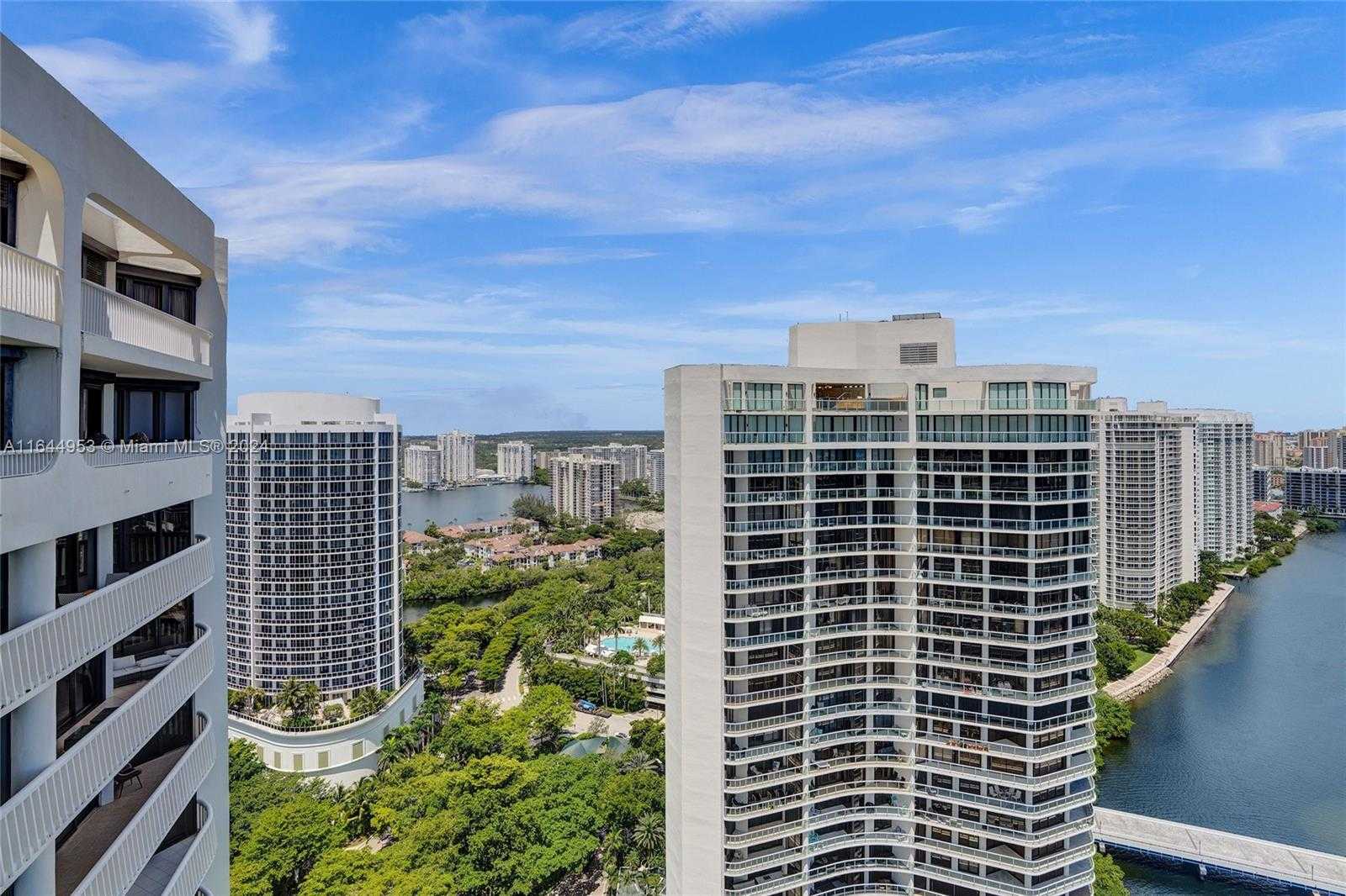 Small Image of 3000 ISLAND BLVD #PH-4, Aventura Number 63