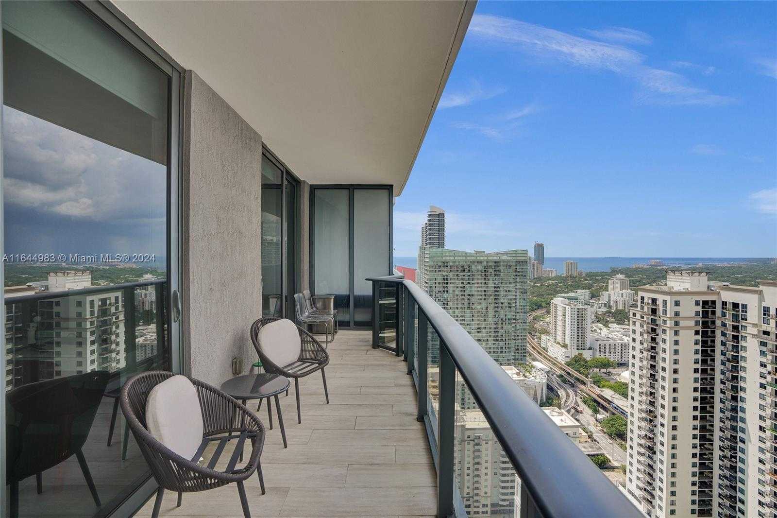 Small Image of 45 SOUTH WEST 9TH ST #3807, Miami Number 21