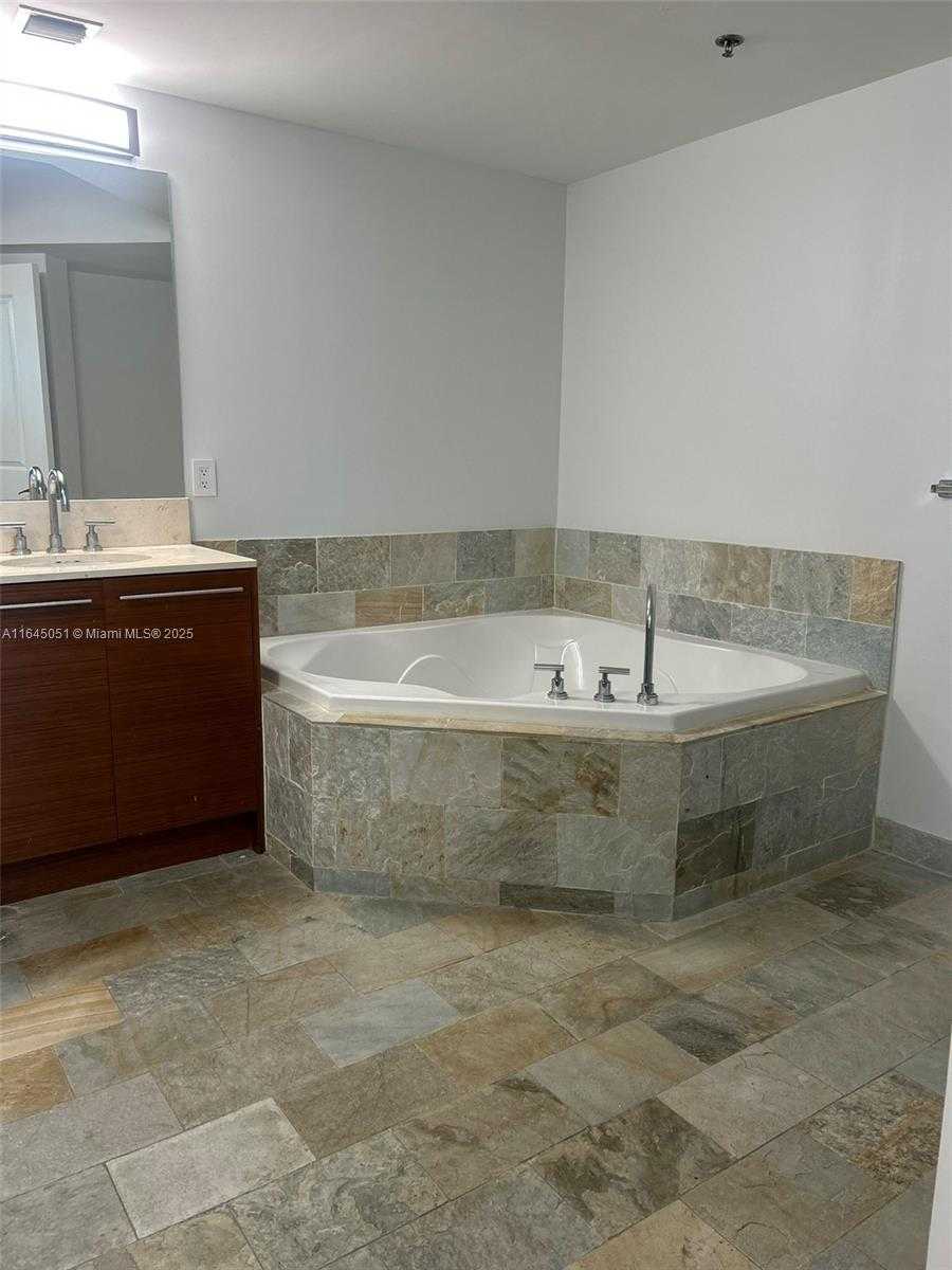Small Image of 2641 NORTH FLAMINGO RD #508N, Sunrise Number 6