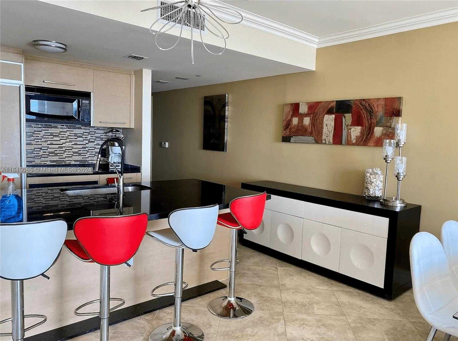 Small Image of 1850 SOUTH OCEAN DR #3809, Hallandale Beach Number 5