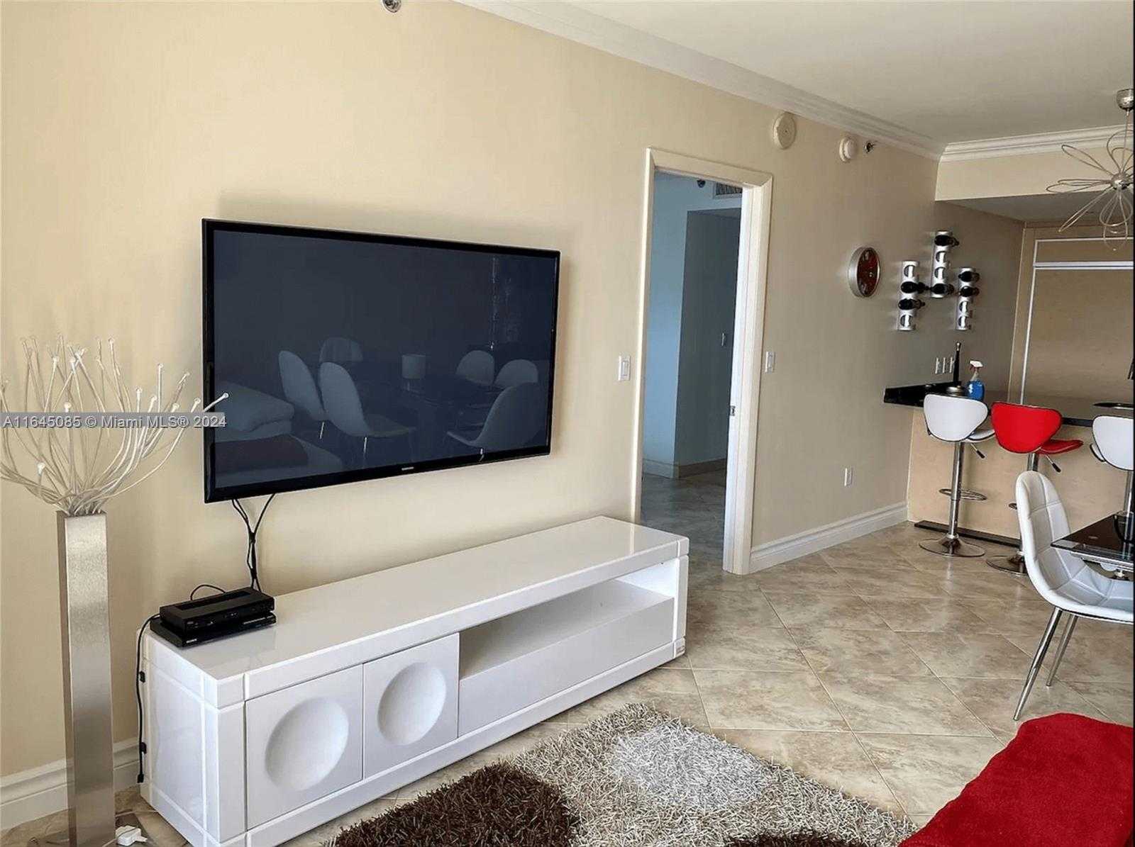 Small Image of 1850 SOUTH OCEAN DR #3809, Hallandale Beach Number 6