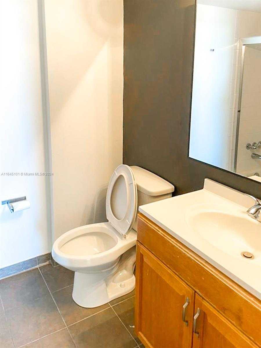 Small Image of 16851 NORTH EAST 23RD AVE #B-614, North Miami Beach Number 12