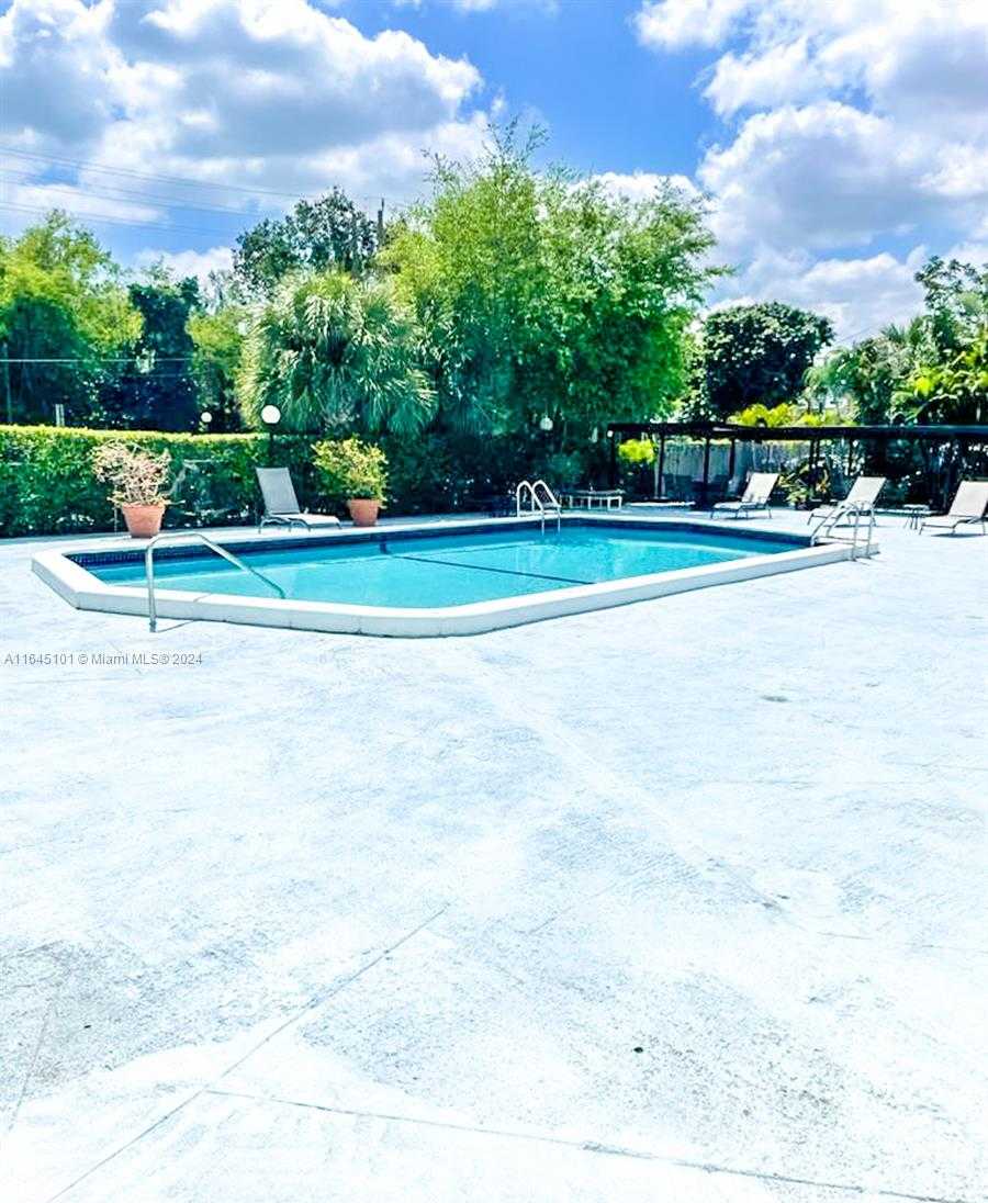 Small Image of 16851 NORTH EAST 23RD AVE #B-614, North Miami Beach Number 13