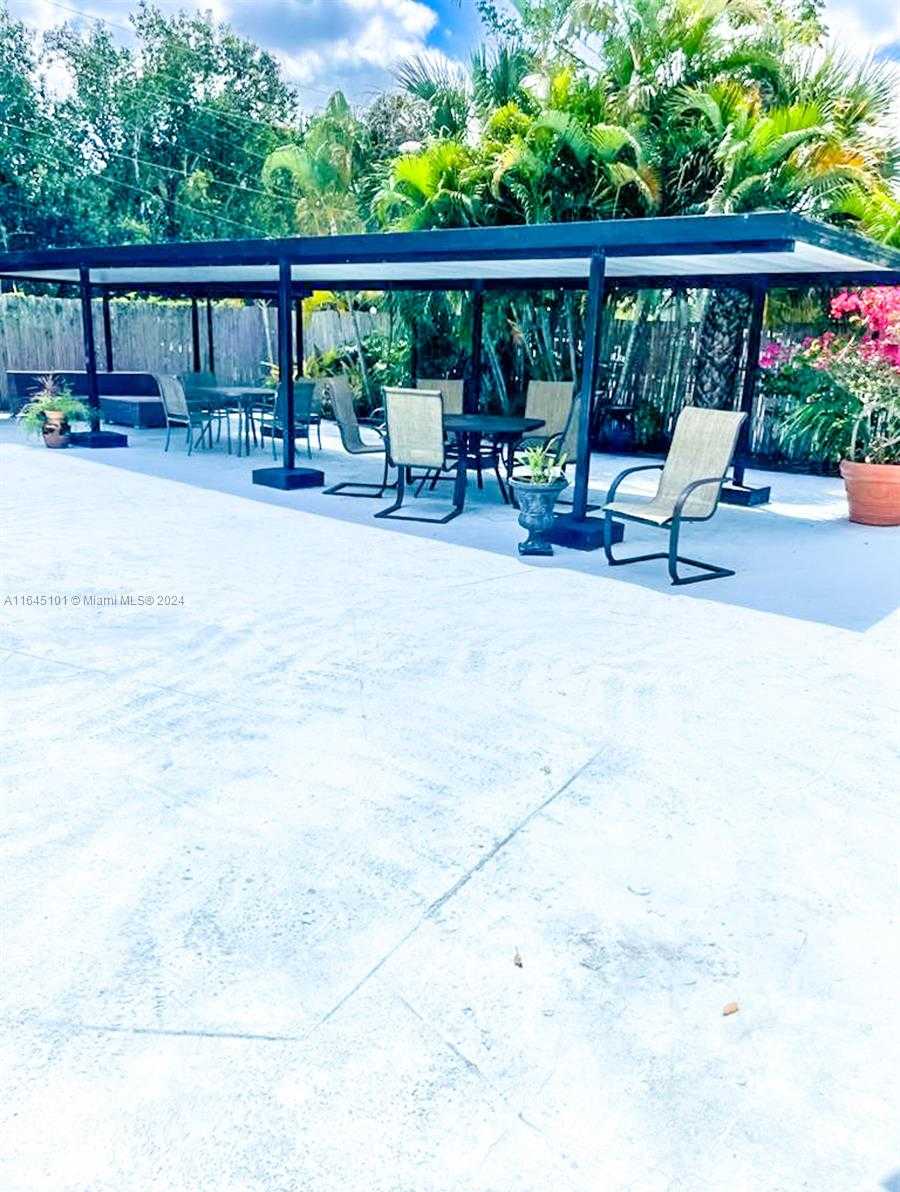 Small Image of 16851 NORTH EAST 23RD AVE #B-614, North Miami Beach Number 14