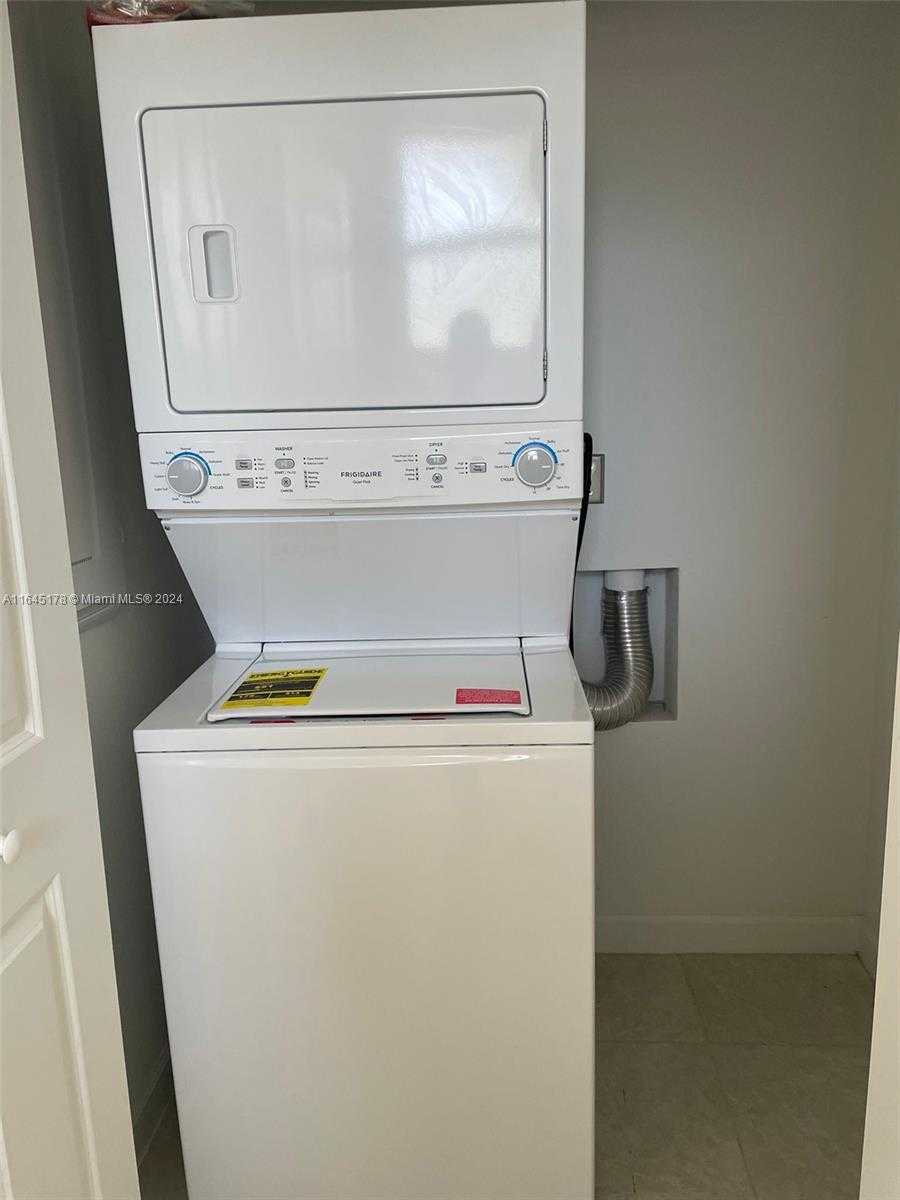 Small Image of 1586 SOUTH EAST 27TH TER #1586, Homestead Number 6