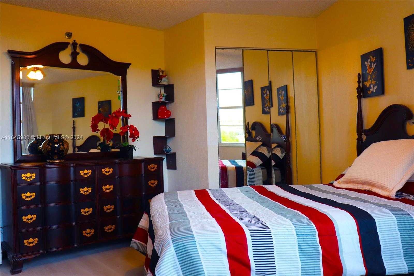 Small Image of 900 SAINT CHARLES PL #316, Pembroke Pines Number 30