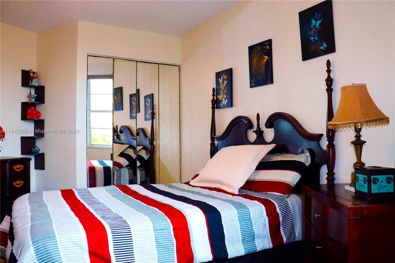 Small Image of 900 SAINT CHARLES PL #316, Pembroke Pines Number 31