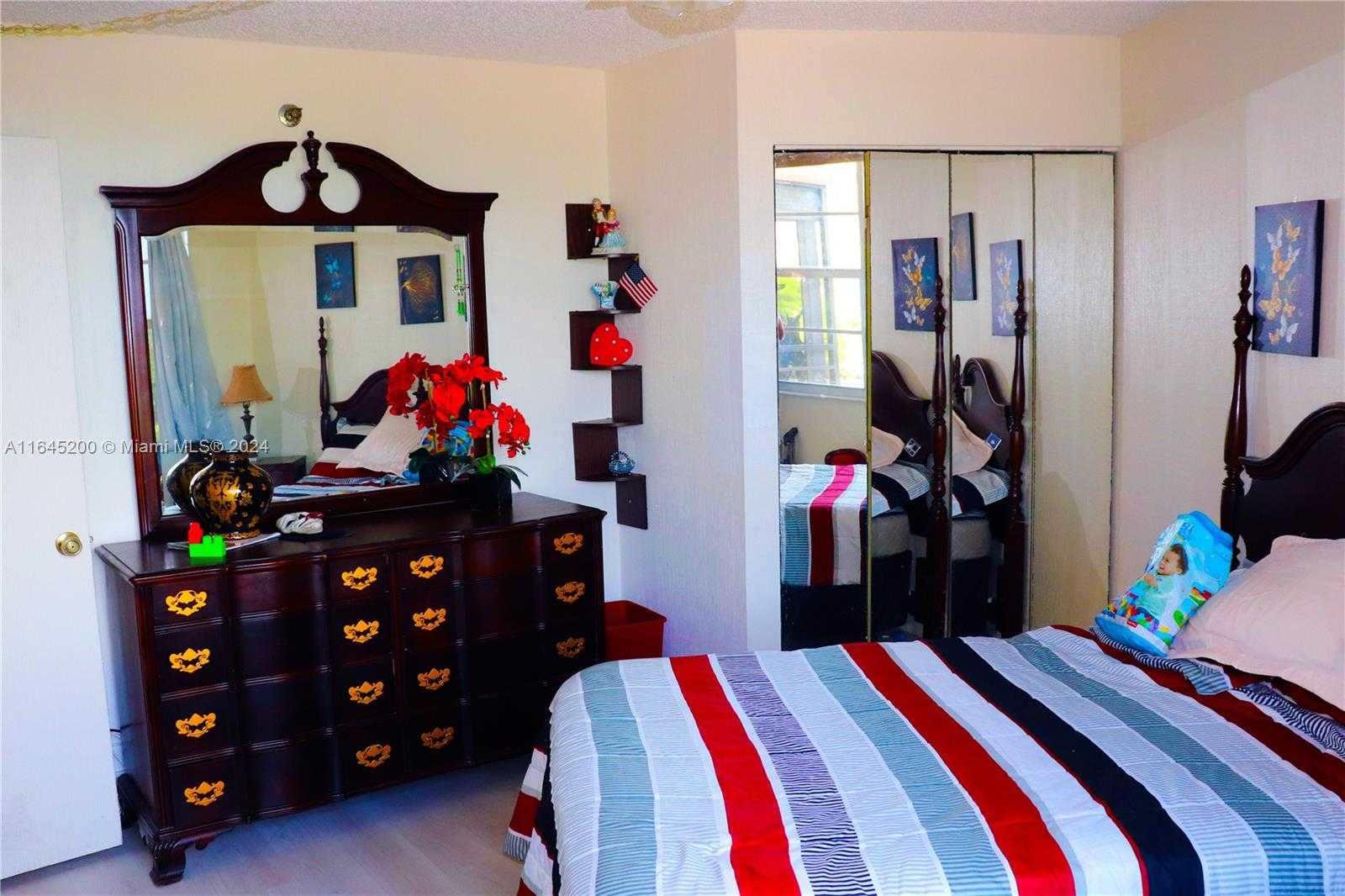 Small Image of 900 SAINT CHARLES PL #316, Pembroke Pines Number 38