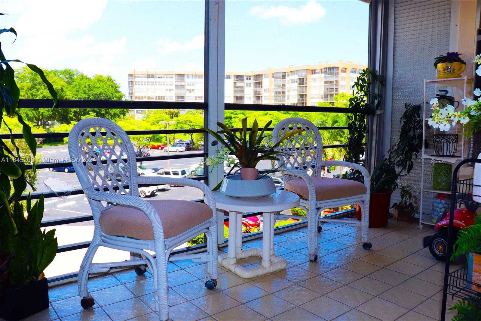Small Image of 900 SAINT CHARLES PL #316, Pembroke Pines Number 63