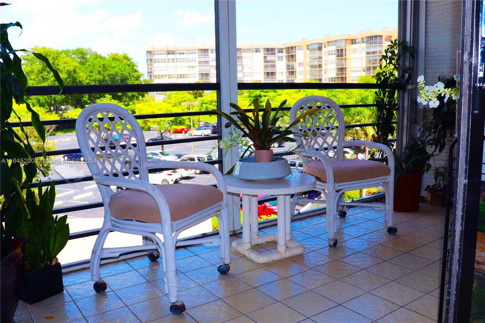 Small Image of 900 SAINT CHARLES PL #316, Pembroke Pines Number 64