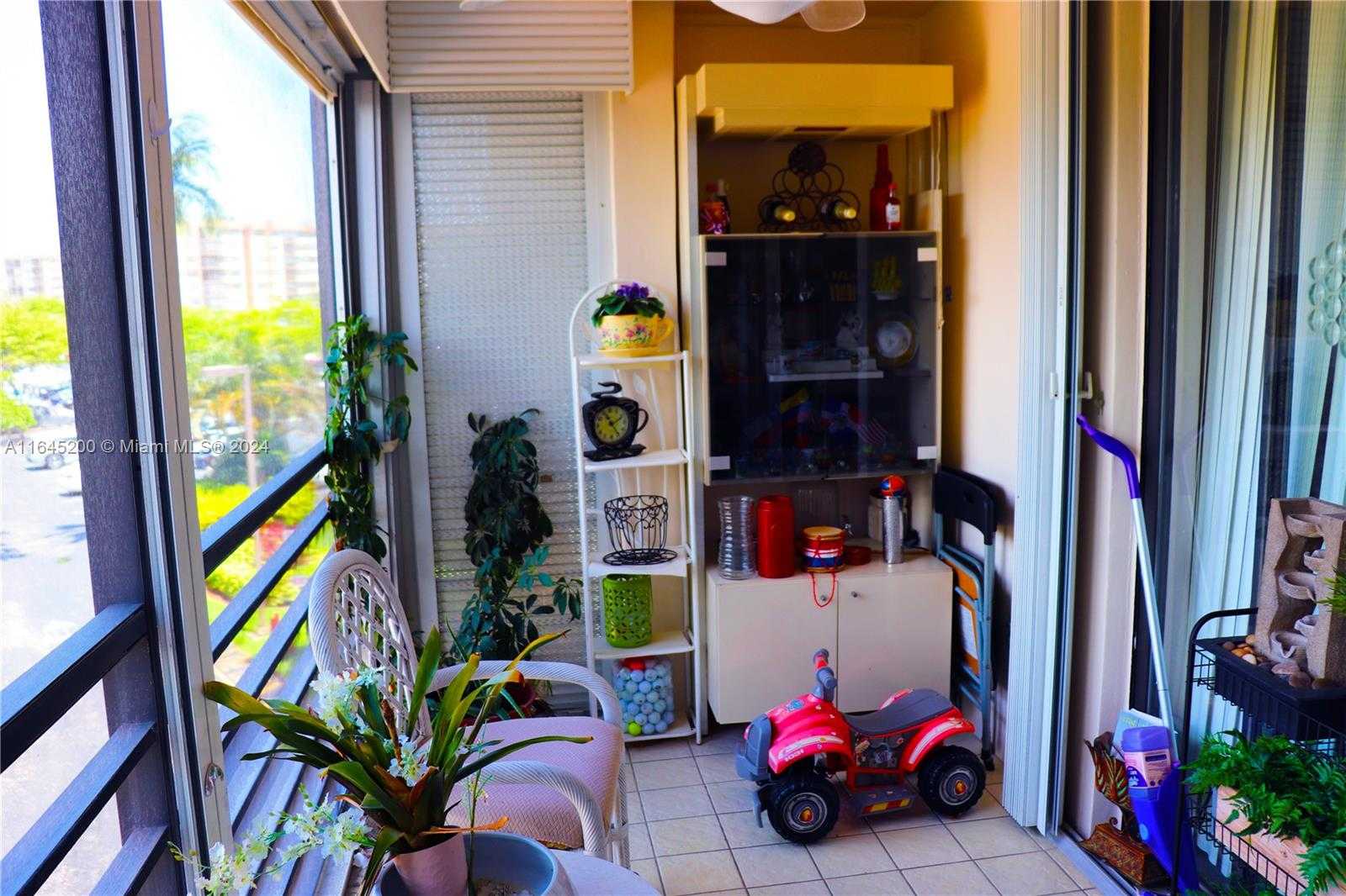 Small Image of 900 SAINT CHARLES PL #316, Pembroke Pines Number 65