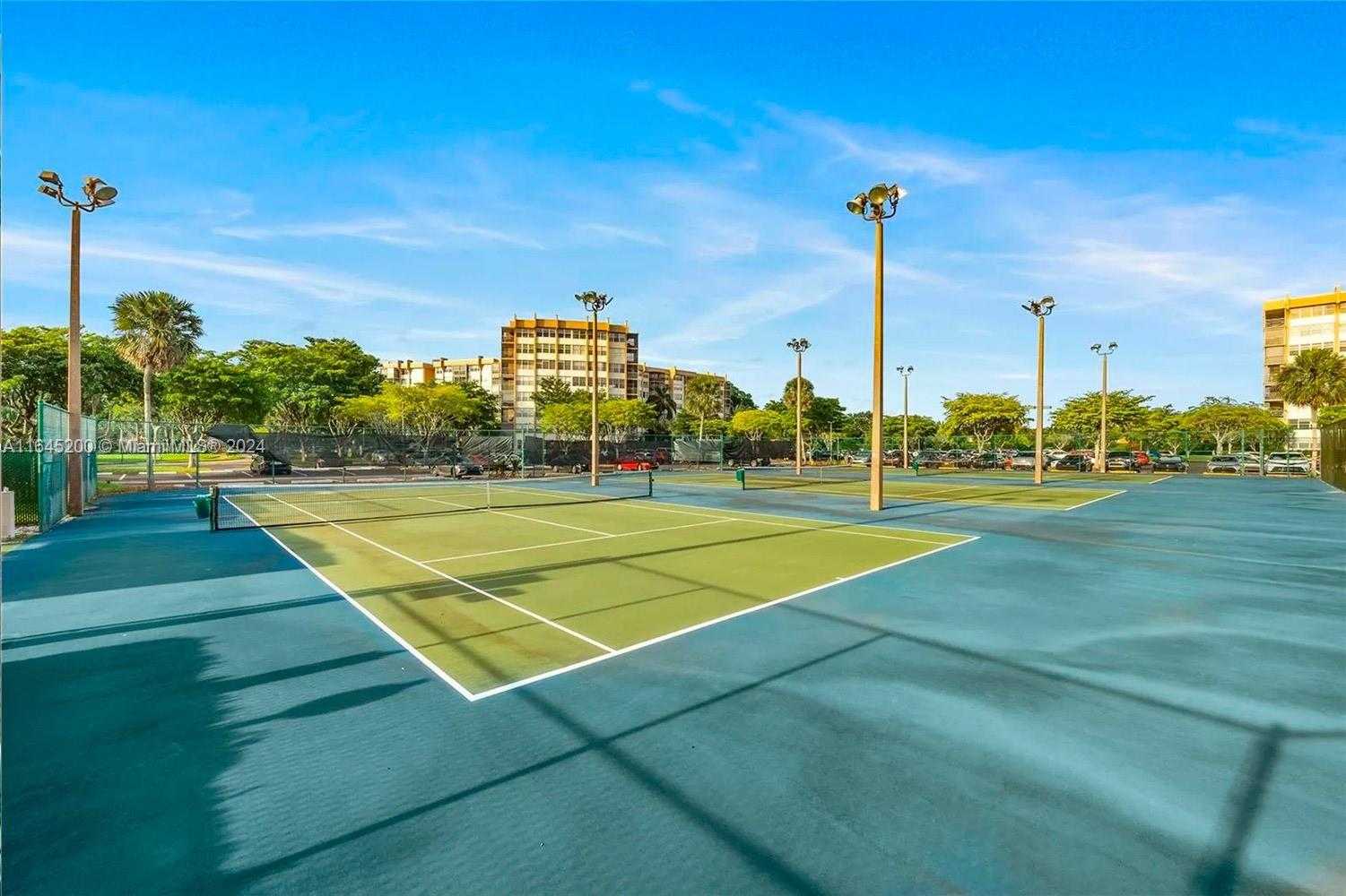 Small Image of 900 SAINT CHARLES PL #316, Pembroke Pines Number 69