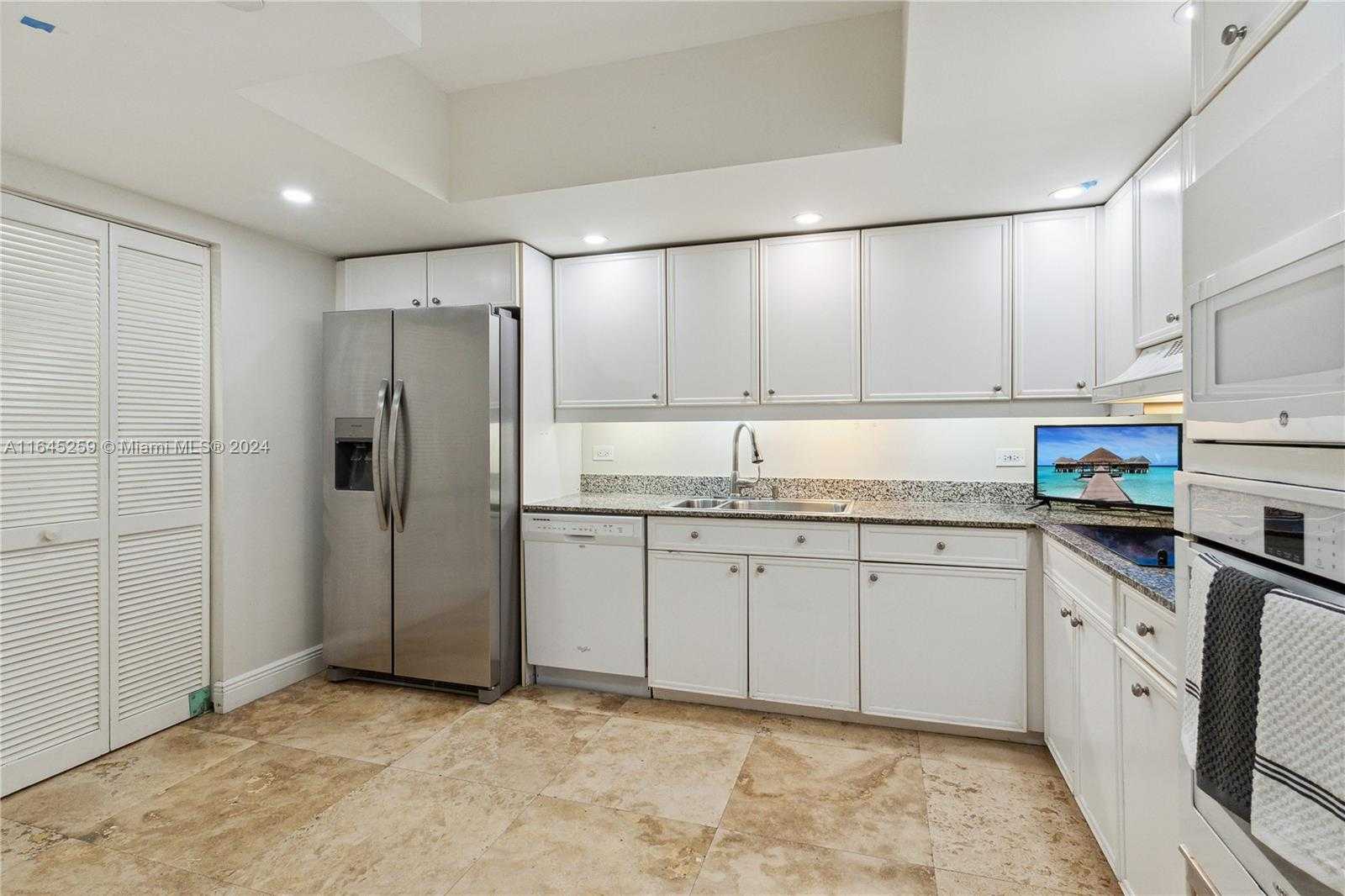 Small Image of 8855 COLLINS AVE #4B, Surfside Number 11