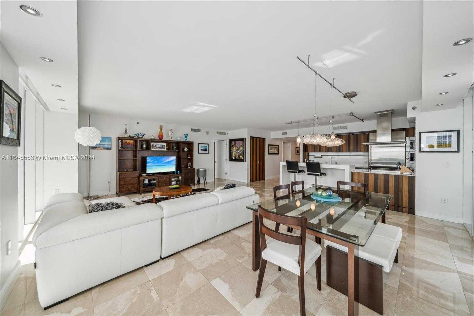 Small Image of 1800 SOUTH OCEAN DR #2401, Hallandale Beach Number 5
