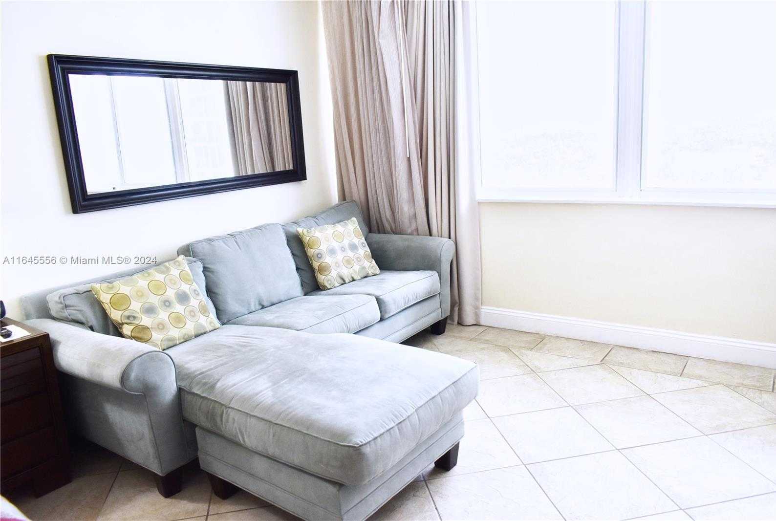Small Image of 19201 COLLINS AVE #1129, Sunny Isles Beach Number 4