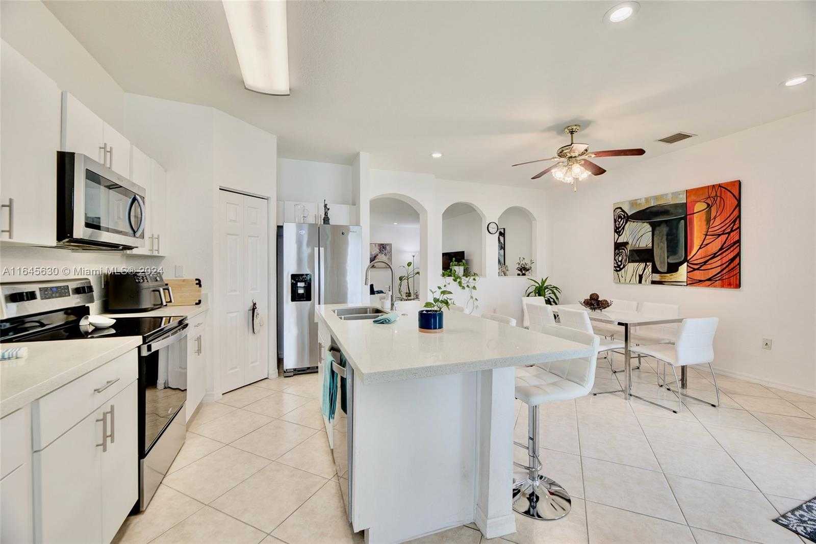 Small Image of 4331 SOUTH WEST 131ST LN #3102, Miramar Number 13