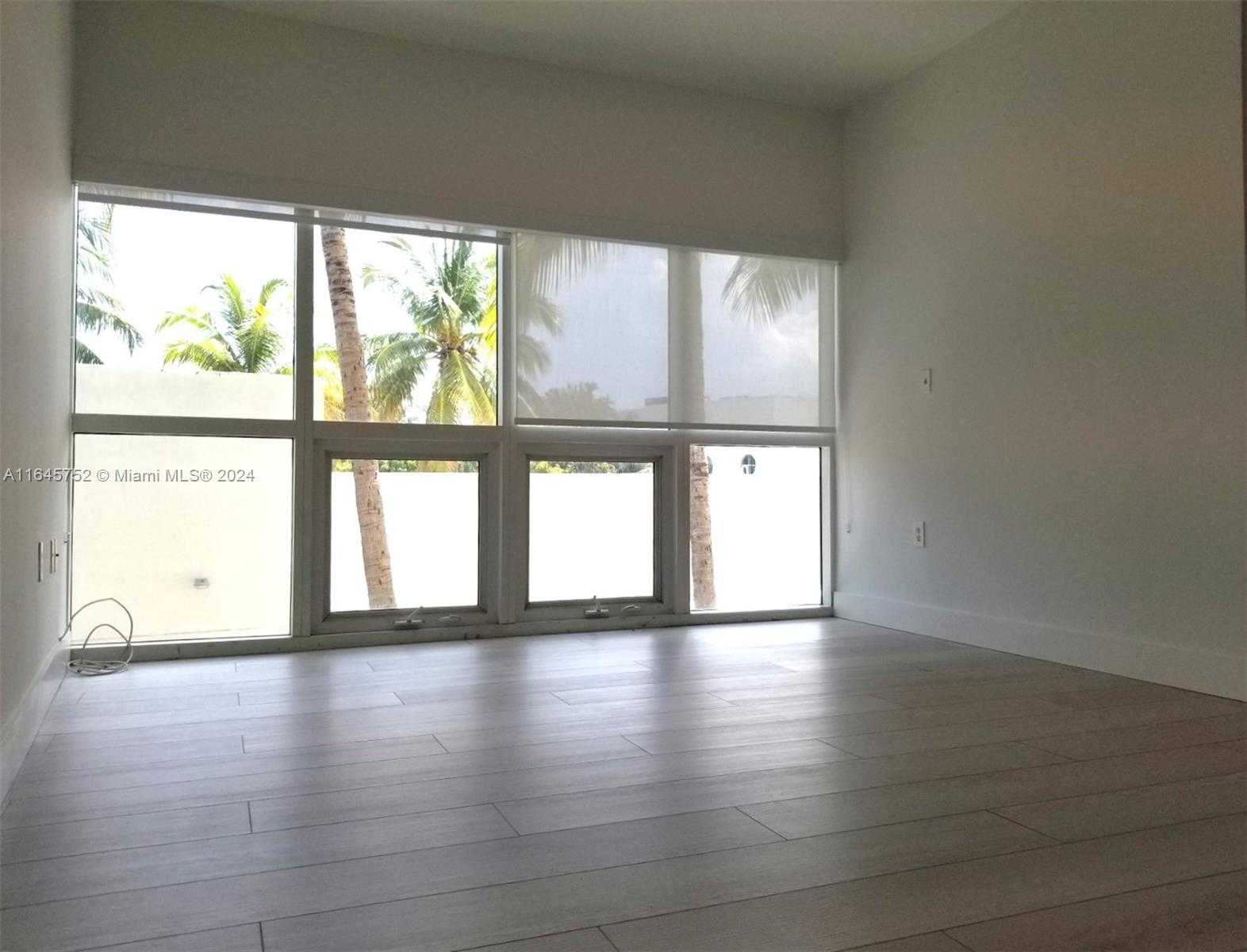 Small Image of 6580 INDIAN CREEK DR #201, Miami Beach Number 22