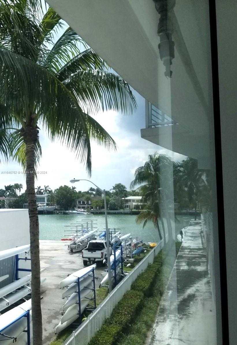 Small Image of 6580 INDIAN CREEK DR #201, Miami Beach Number 24