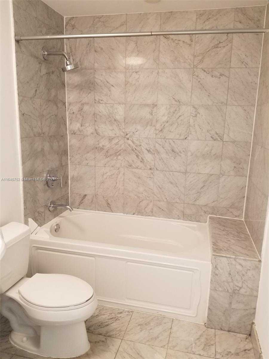 Small Image of 6580 INDIAN CREEK DR #201, Miami Beach Number 26