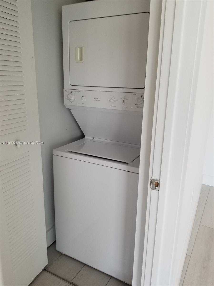 Small Image of 6580 INDIAN CREEK DR #201, Miami Beach Number 31