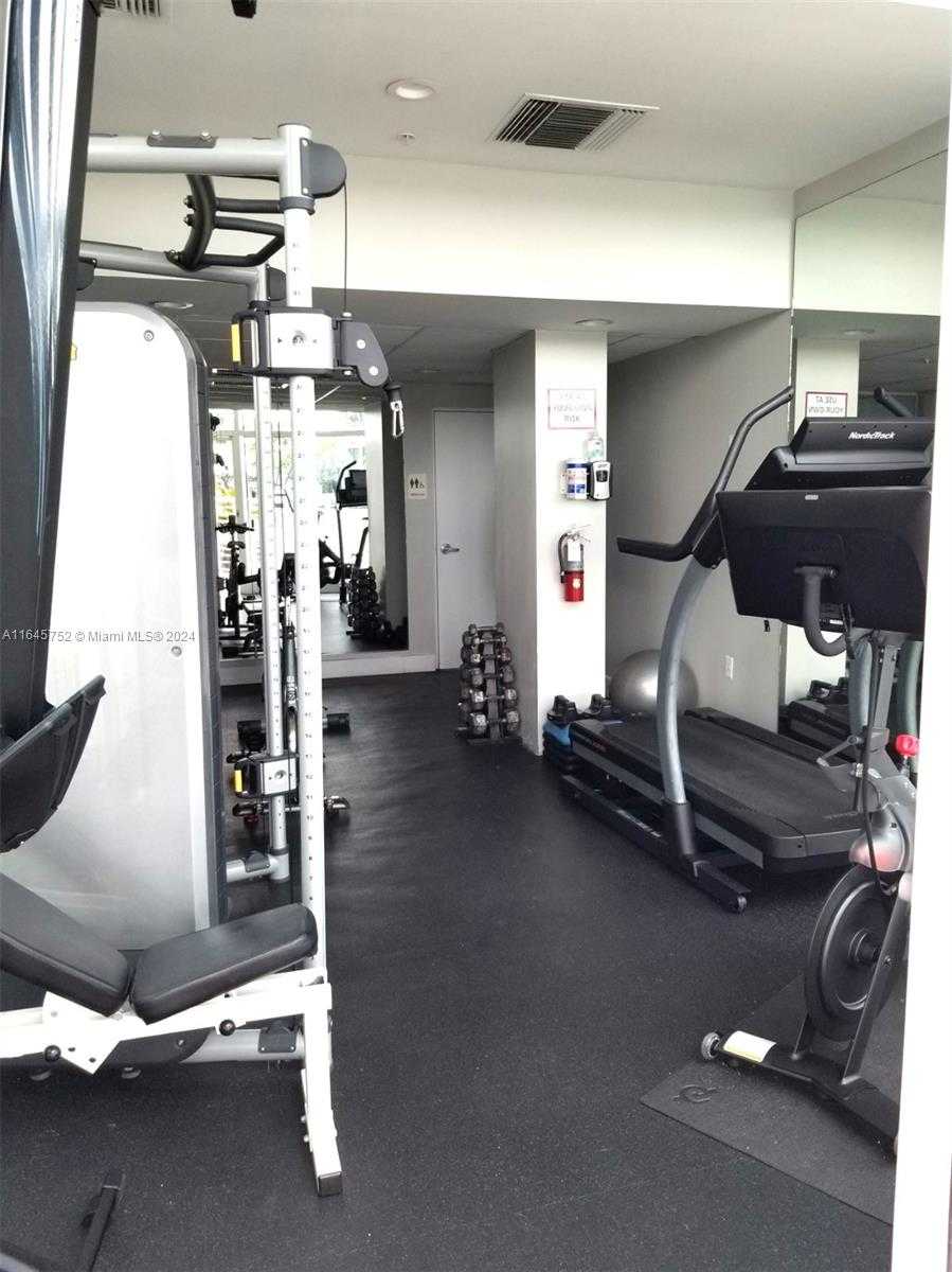 Small Image of 6580 INDIAN CREEK DR #201, Miami Beach Number 36