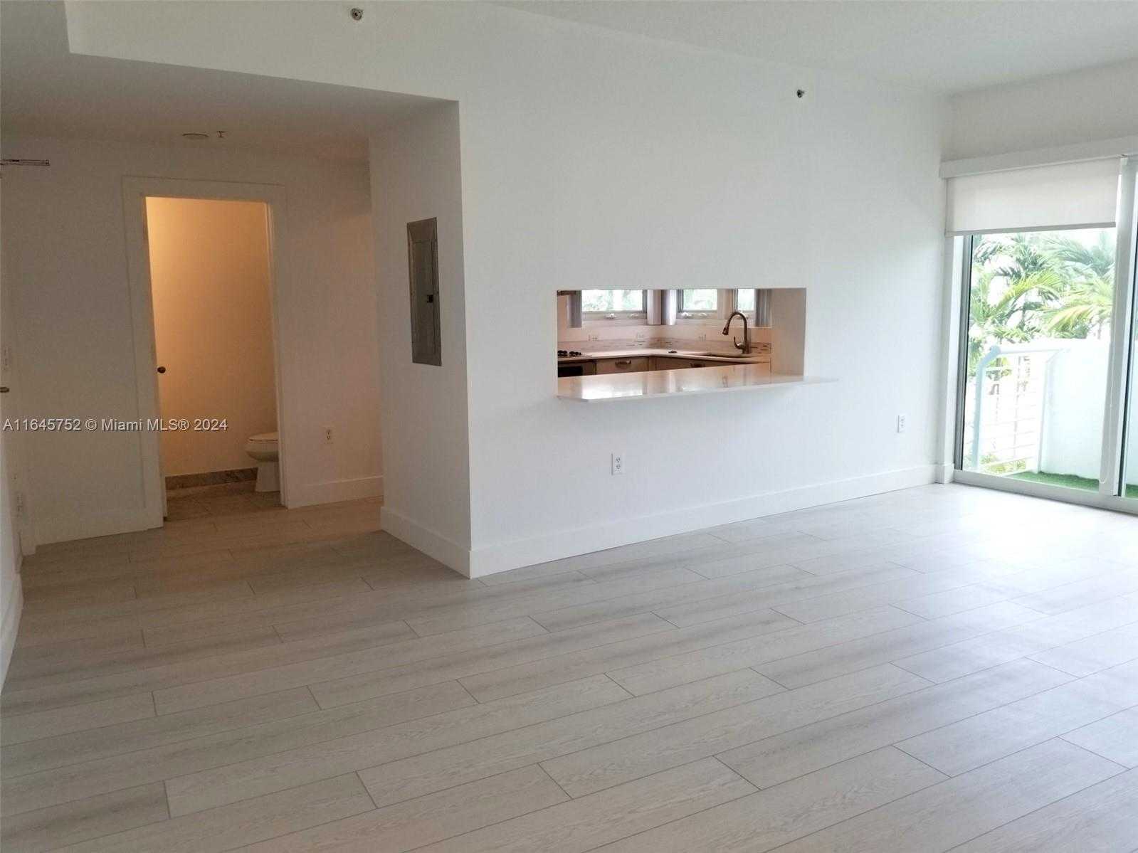 Small Image of 6580 INDIAN CREEK DR #201, Miami Beach Number 5