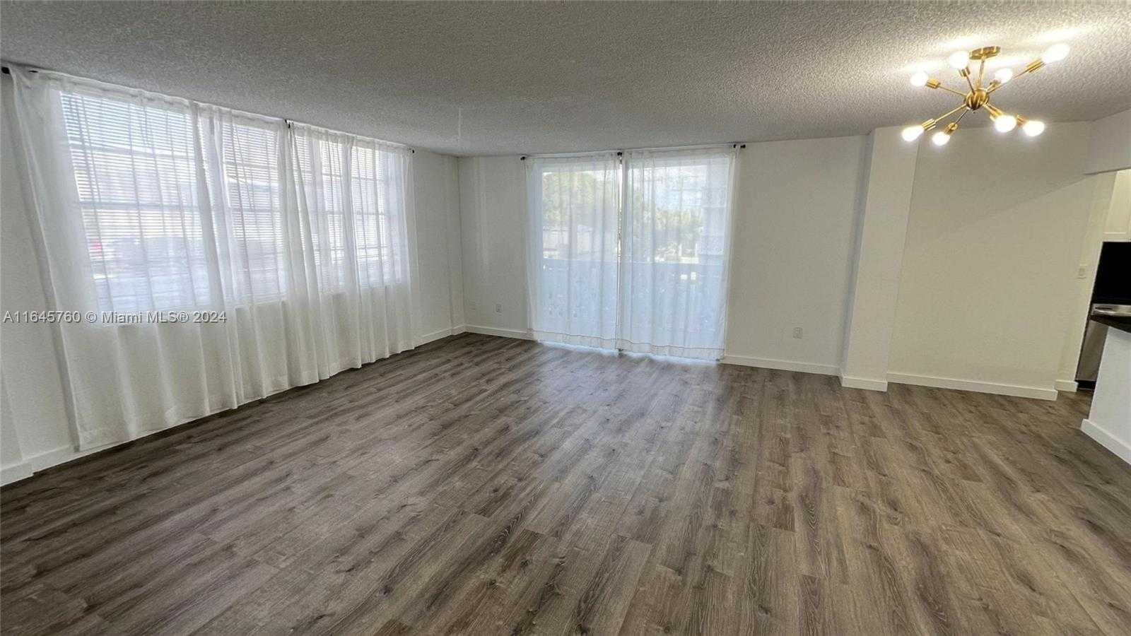 Small Image of 1020 MERIDIAN AVE #201, Miami Beach Number 11