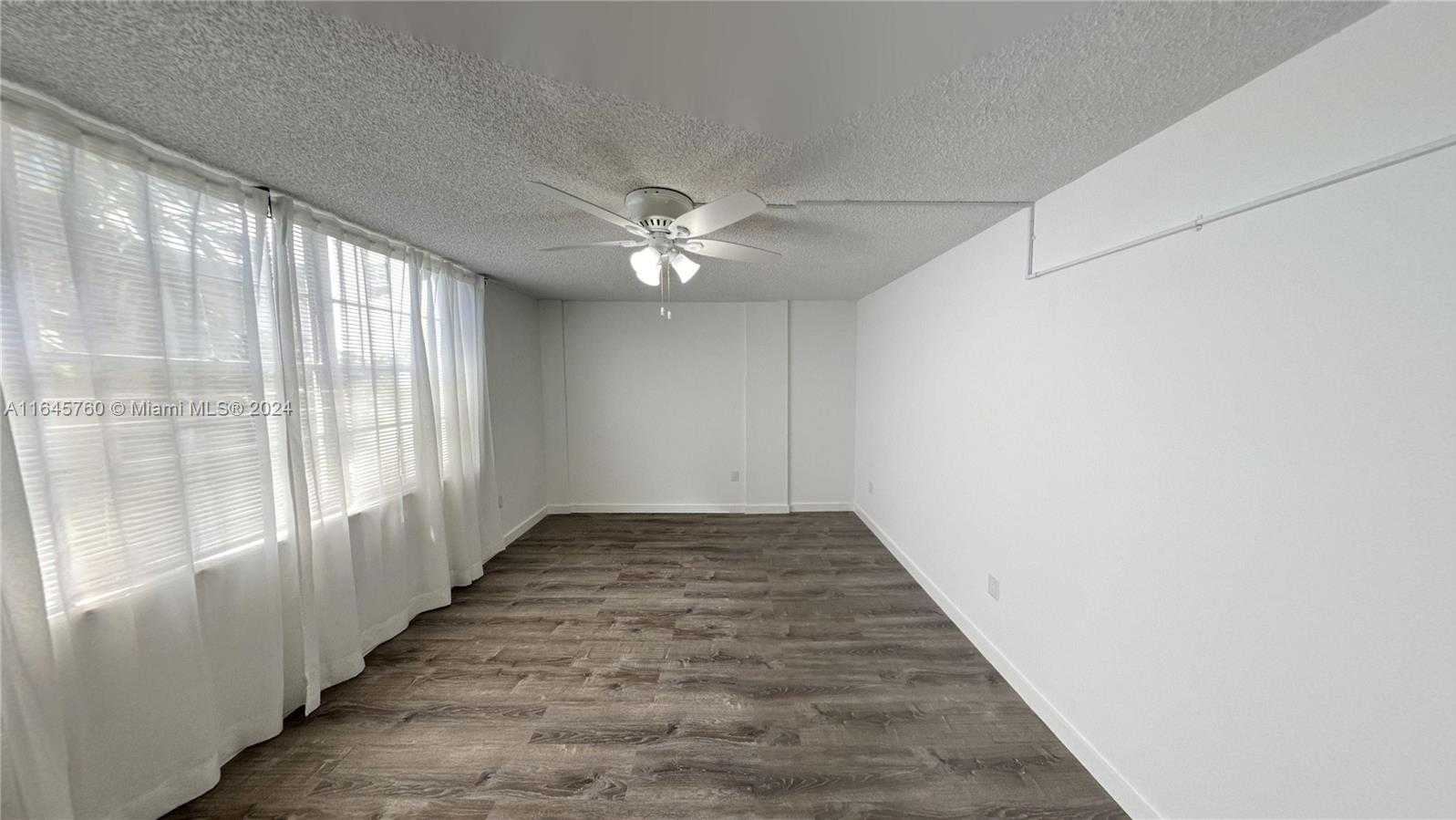 Small Image of 1020 MERIDIAN AVE #201, Miami Beach Number 20
