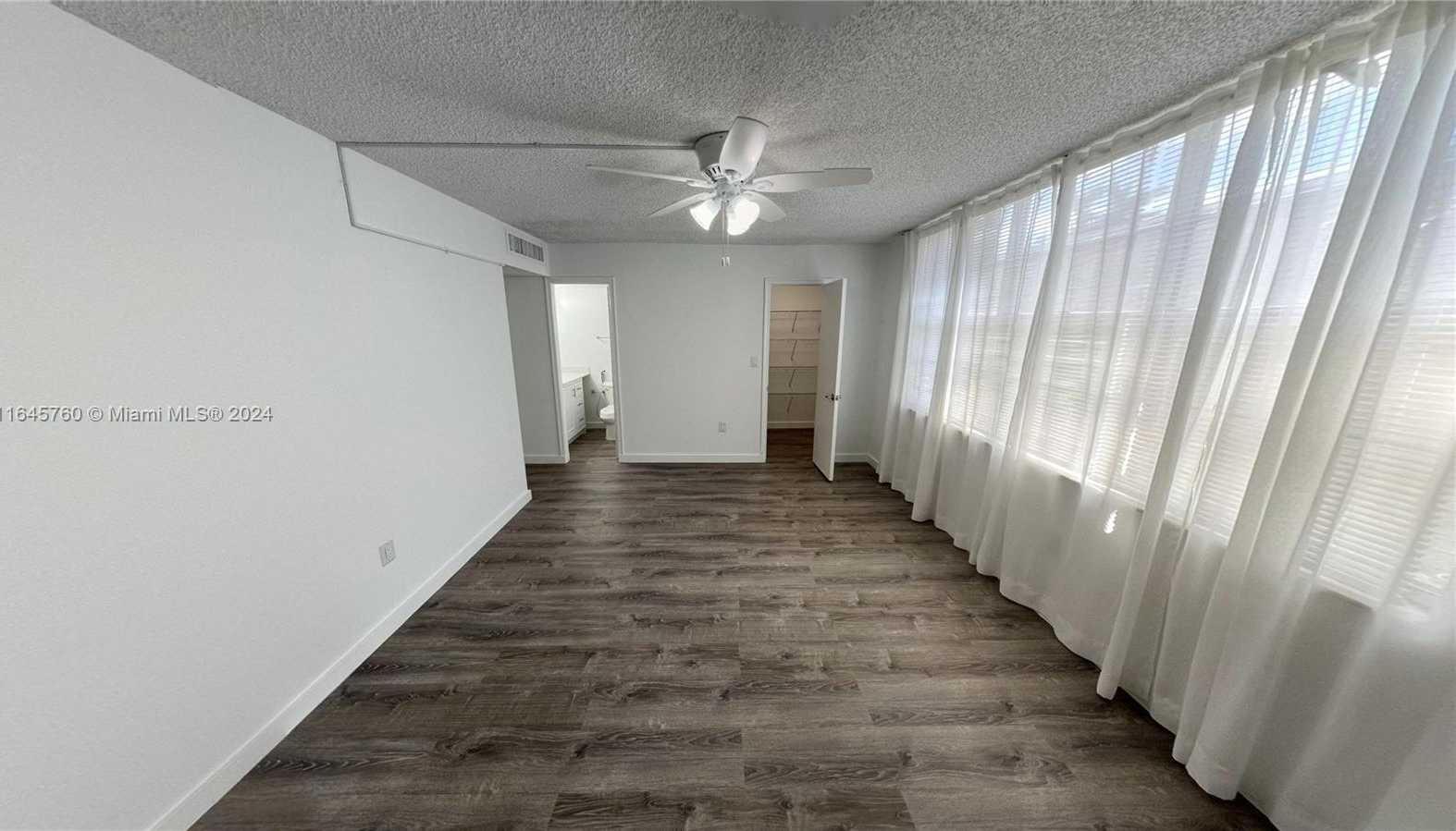 Small Image of 1020 MERIDIAN AVE #201, Miami Beach Number 21