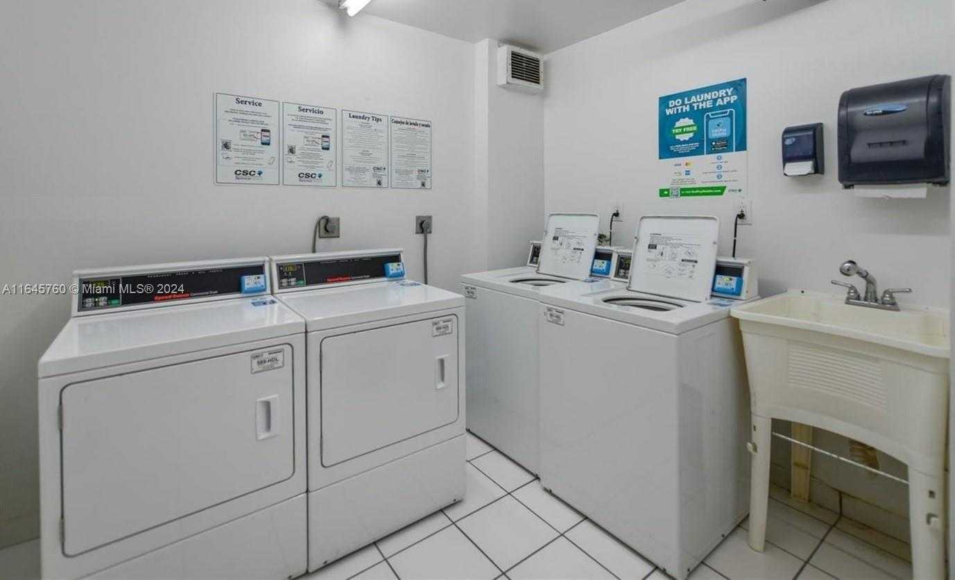 Small Image of 1020 MERIDIAN AVE #201, Miami Beach Number 34