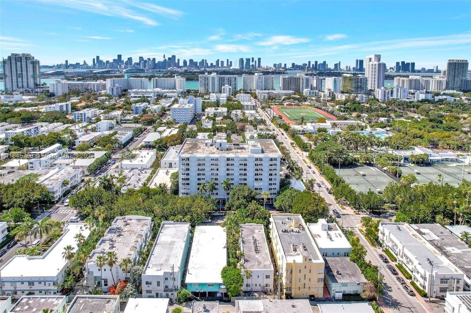 Small Image of 1020 MERIDIAN AVE #201, Miami Beach Number 42