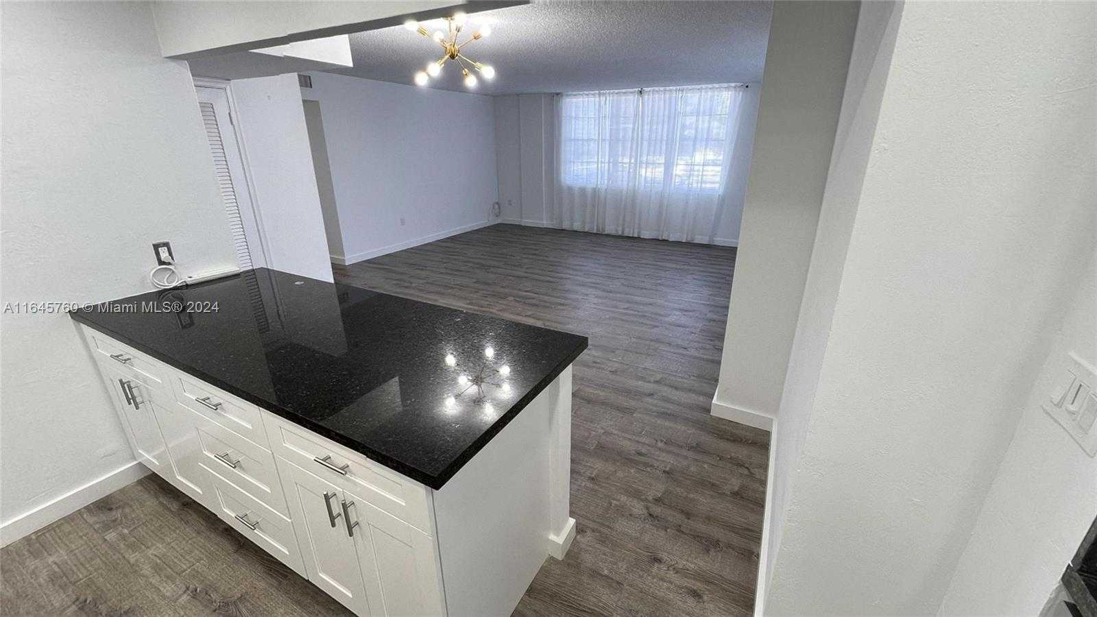 Small Image of 1020 MERIDIAN AVE #201, Miami Beach Number 5