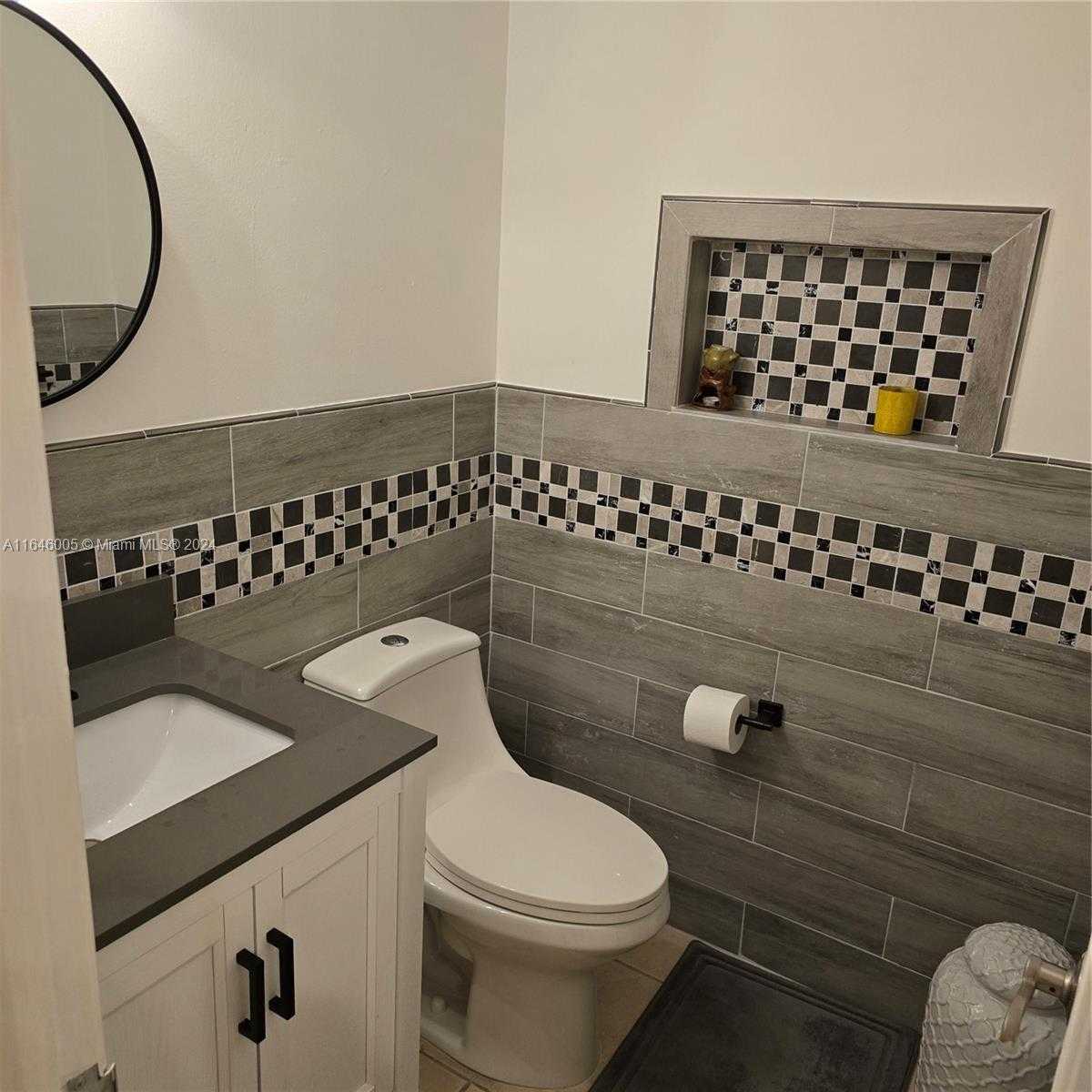 Small Image of 920 #1L, Miami Number 4